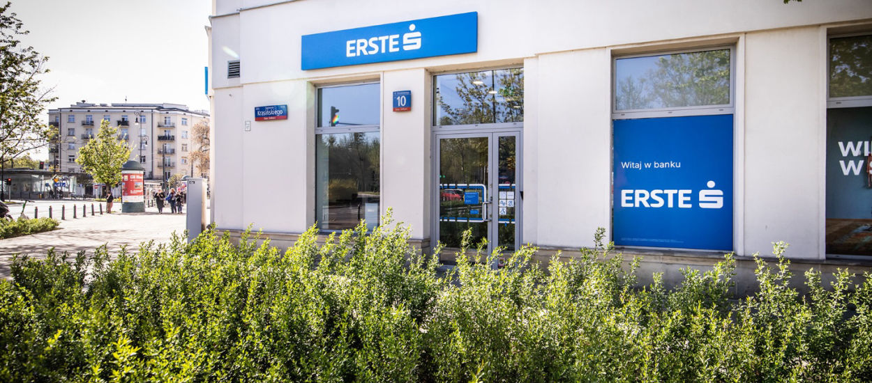 Erste Bank alarmuje. Klientów czekają problemy