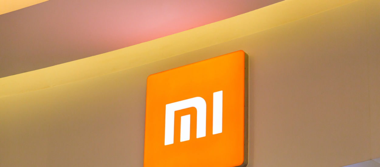 Xiaomi 18 Fold pozuje na zdjęciach. Premiera blisko