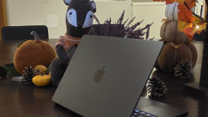 Fatalne wieści. Na MacBooki Pro z OLED poczekamy dłużej: jak bardzo?