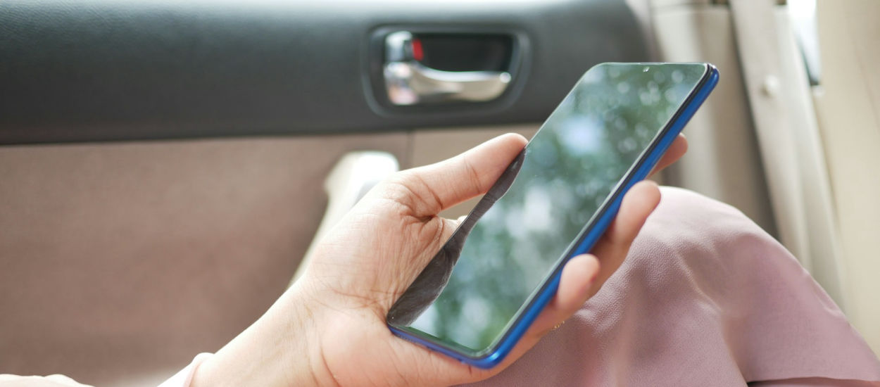 Choroba lokomocyjna? Spokojnie – Twój telefon ma na to sposób