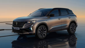 Ma 4,5 metra, a skręca jak Clio. Renault Austral to miejski spryciarz o wielkim zasięgu