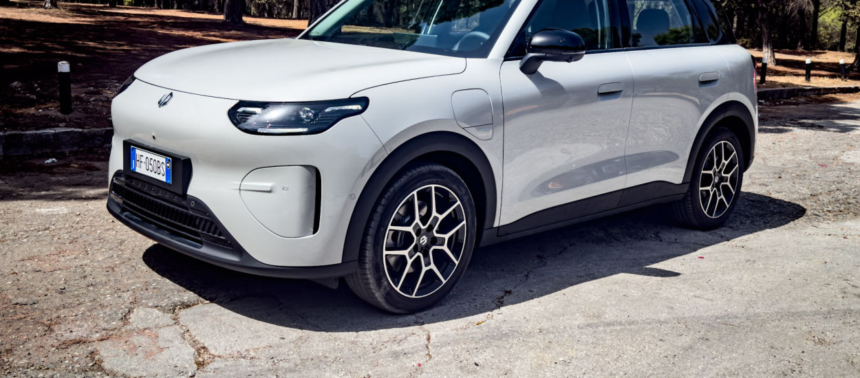 Leapmotor B03X zadziwia ceną. Jak spisuje się na drodze?