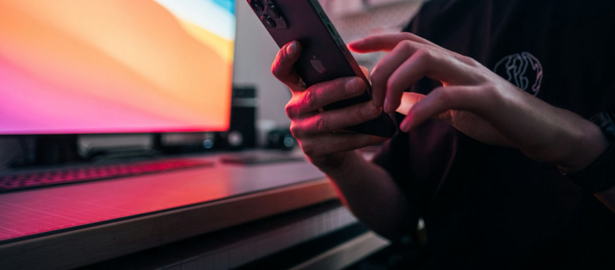 Naukowiec: jeden prosty trik znacznie skróci czas na telefonie