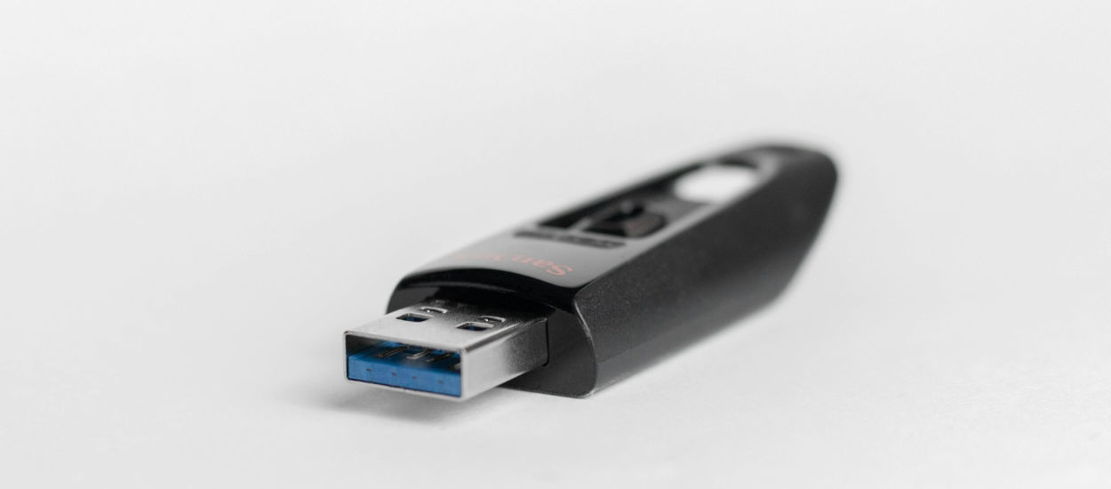 Wkładasz pendrive powoli? Może przez to działać nawet znacznie wolniej!