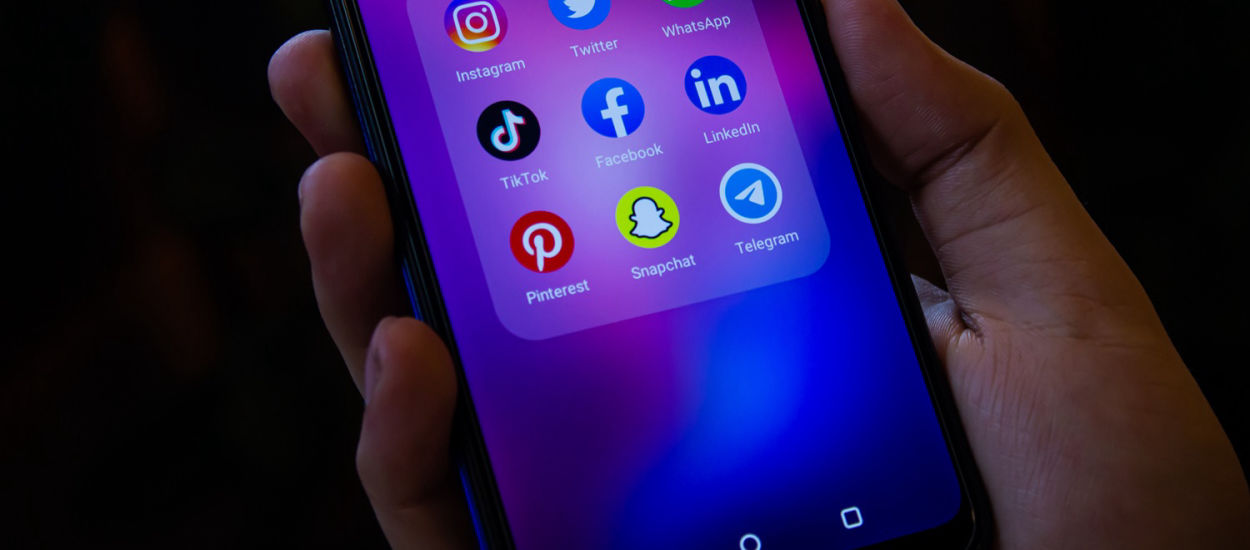 Skradziono ci telefon? Tak zabezpieczysz dane i konta przed złodziejem