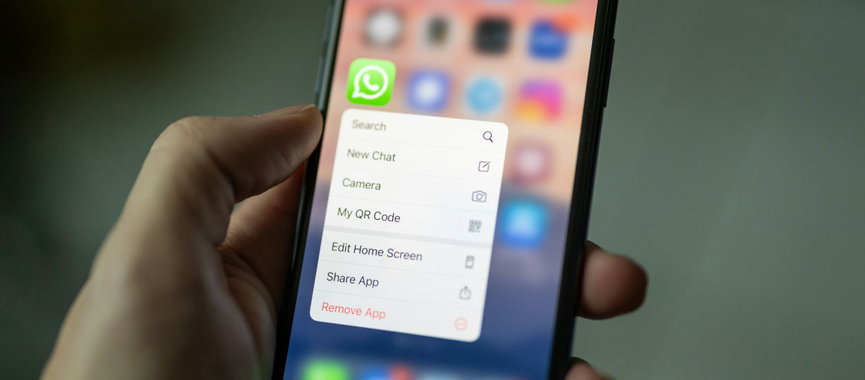 Co oznacza zielone kółko na WhatsApp?